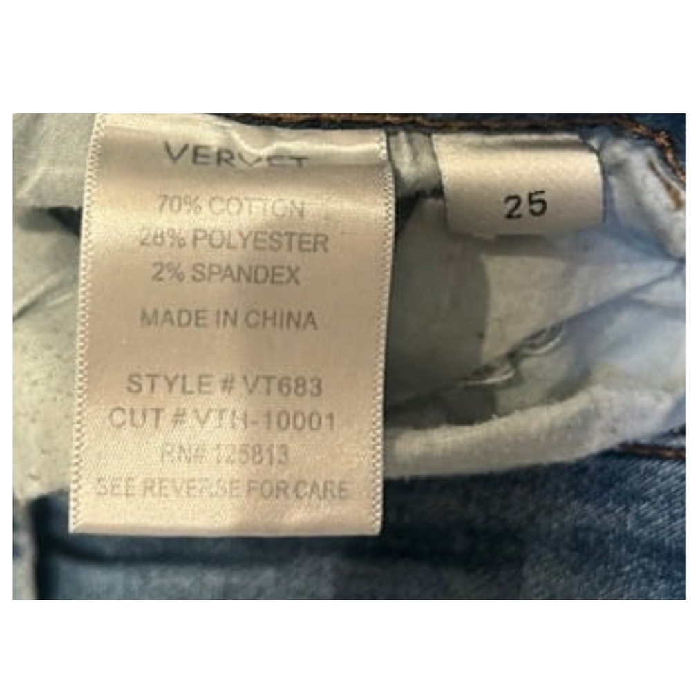 Vervet High Rise Crop Slim Straight Jeans | Medium Blue Wash | Size 25 - Picture 4 of 5